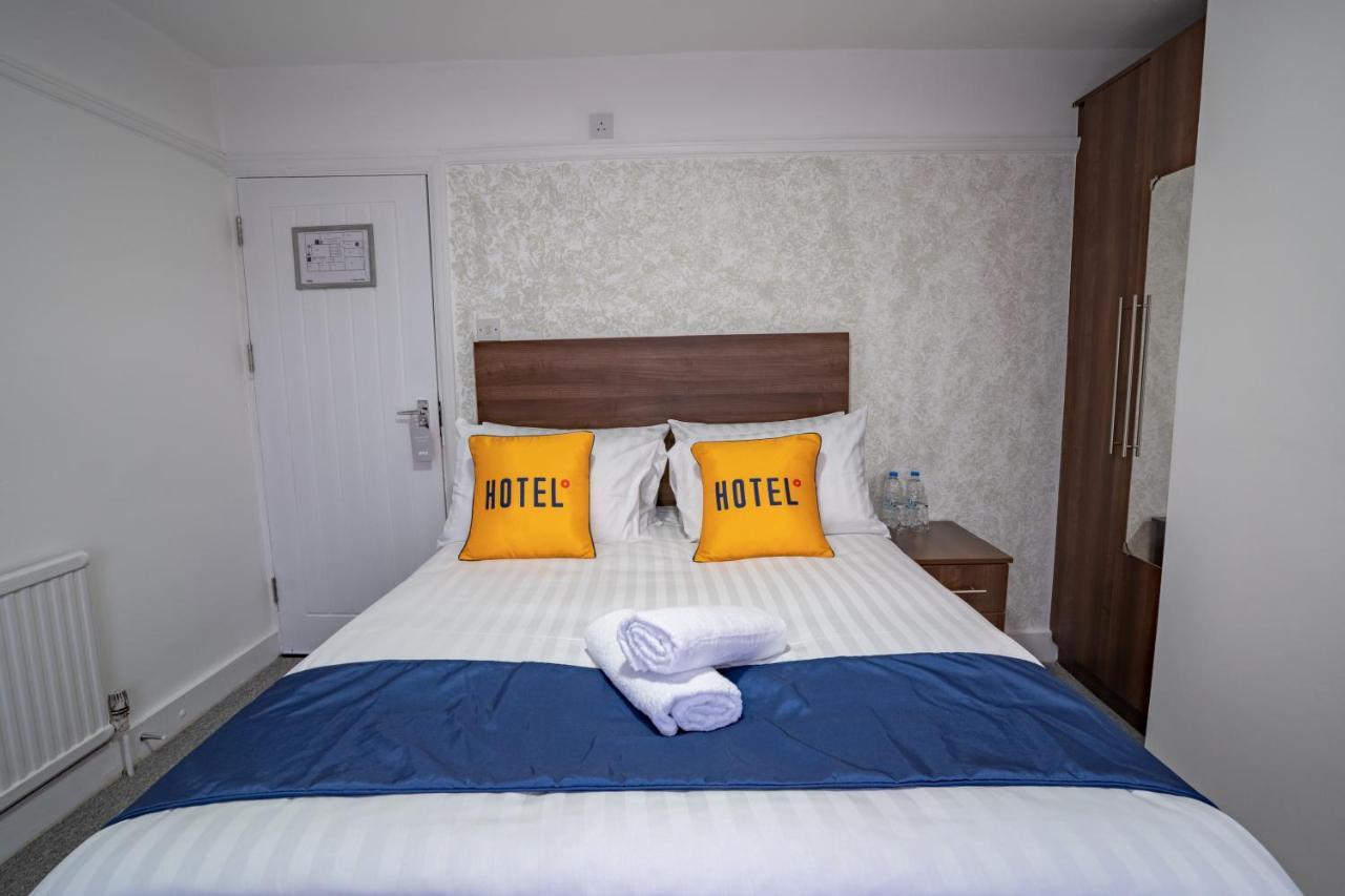 Oyo Brunel Hotel 억스브리지 외부 사진